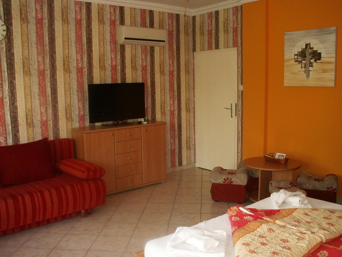 Villa Margarita Siofok Room photo